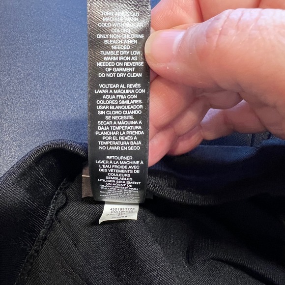 Chicos Travelers Women's Size 0 Black Pencil Skirt Gold Zipper Accent Stretch - Picture 5 of 10